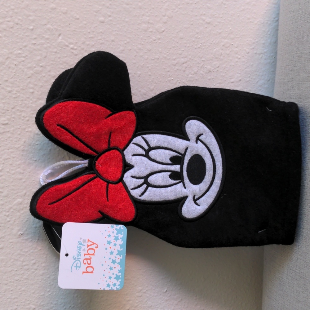 Disney Baby Micky And Minnie Mouse Baby Wash Mits Pack Of 2 Black, White, Red